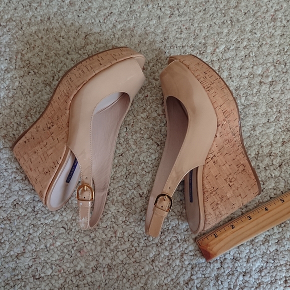 Stuart Weitzman Jean Patent Leather Slingback Wedge Sandals in nude size 7M - Picture 13 of 15